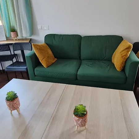 Vandrerhjem Bee Paphos